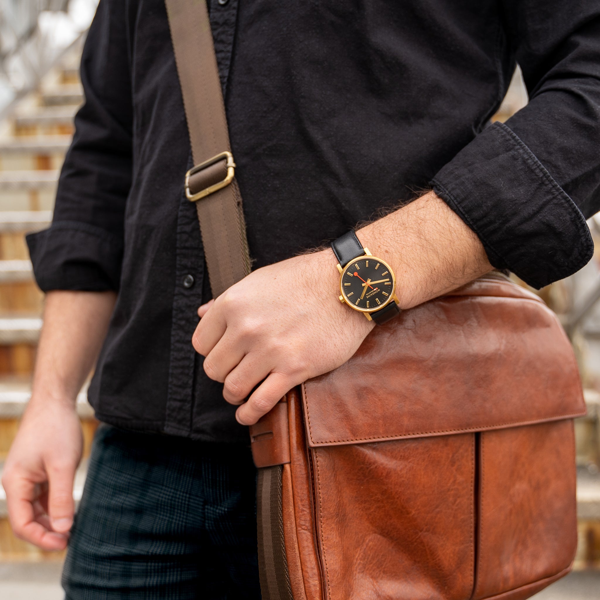 【SALE】エヴォ2 ゴールド 40mm ブラックレザー