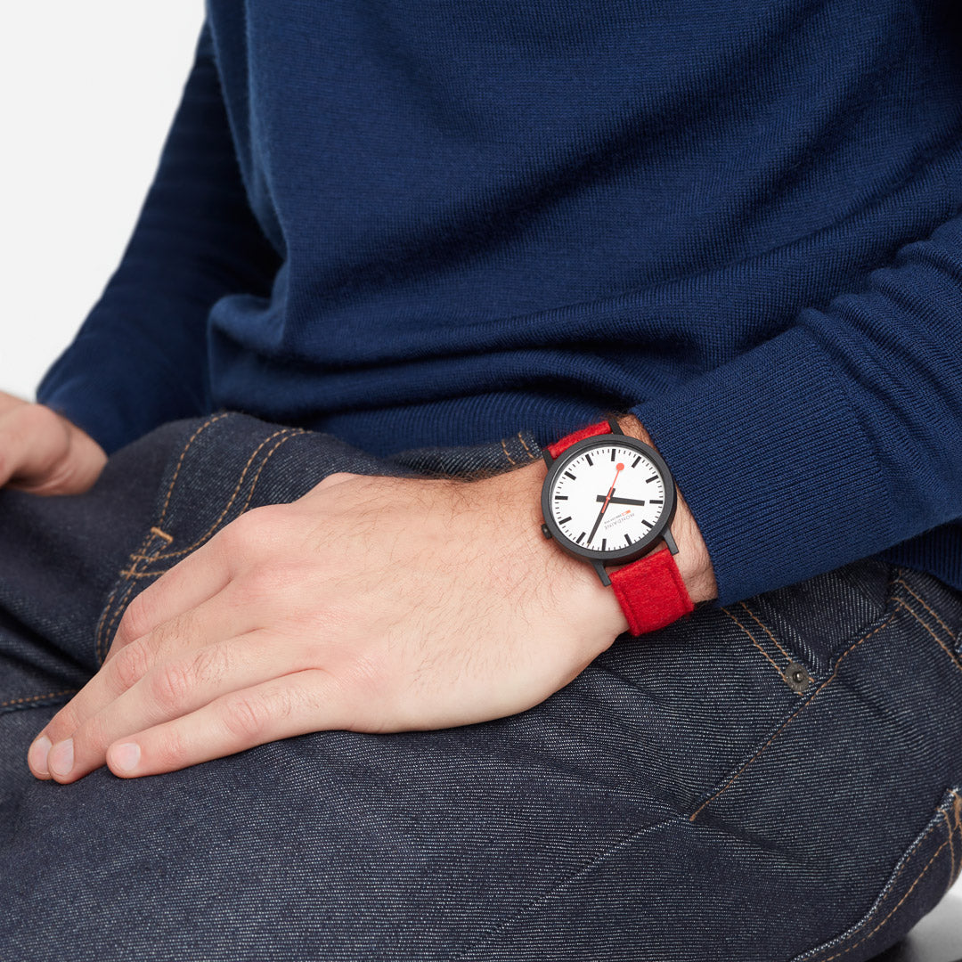 【SALE／ベルトセット】エッセンス 41mm ホワイトダイヤル フェルト