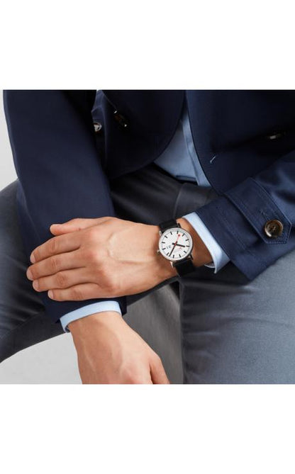 Mondaine evo2 big date black 40mm